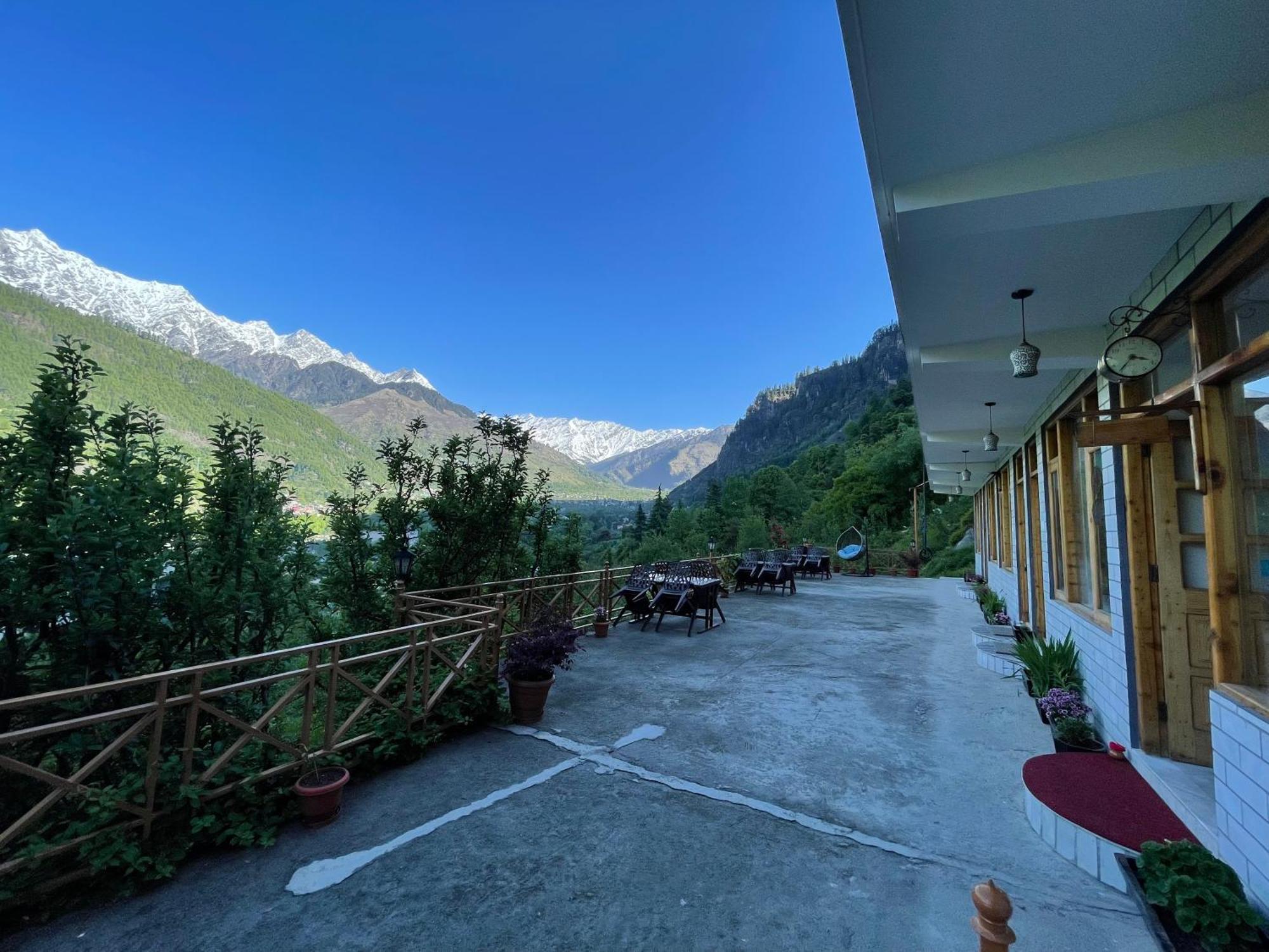 God'S Land Manāli Exterior foto